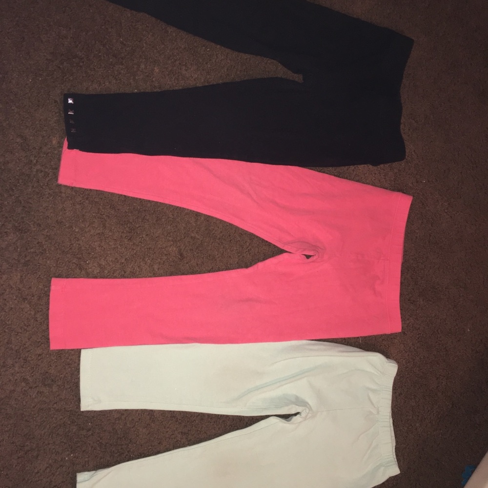 Three pairs 4T leggings